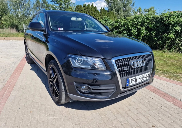 Audi Q5 cena 57000 przebieg: 235900, rok produkcji 2012 z Żarów małe 67